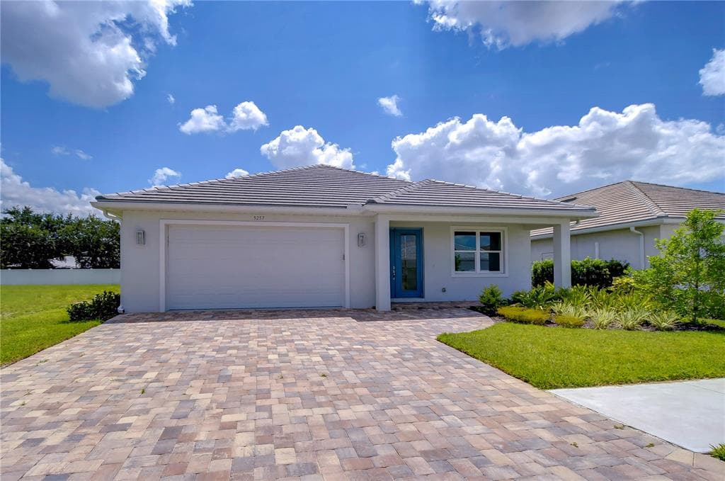 5257 WILLOW LAKE COURT SARASOTA, FL 34233