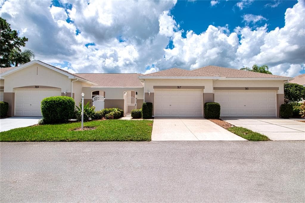 767 TREMONT GREENS LANE UNIT 64 SUN CITY CENTER, FL 33573