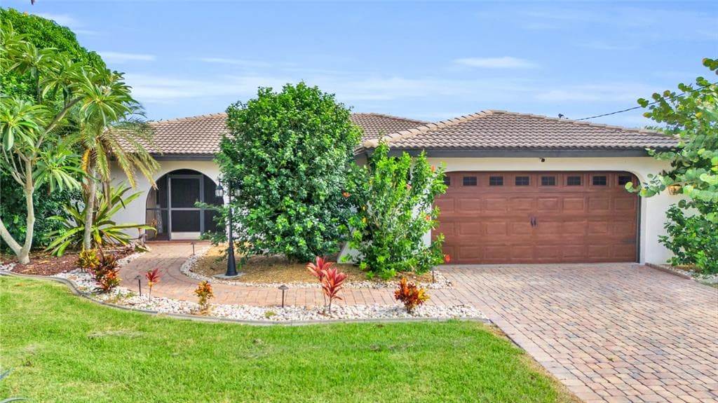 2021 PALACO GRANDE PARKWAY CAPE CORAL, FL 33904