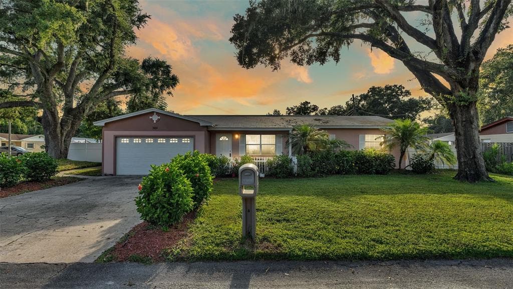 309 FAYE CIRCLE S LAKELAND, FL 33813