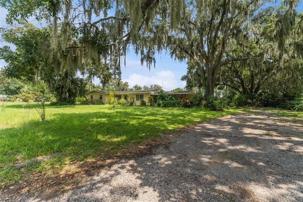 2904 LEWIS ROAD DOVER, FL 33527