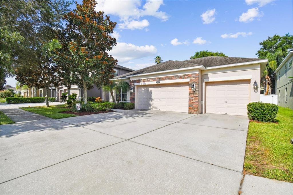 1410 MISTY VALLEY DRIVE BRANDON, FL 33510