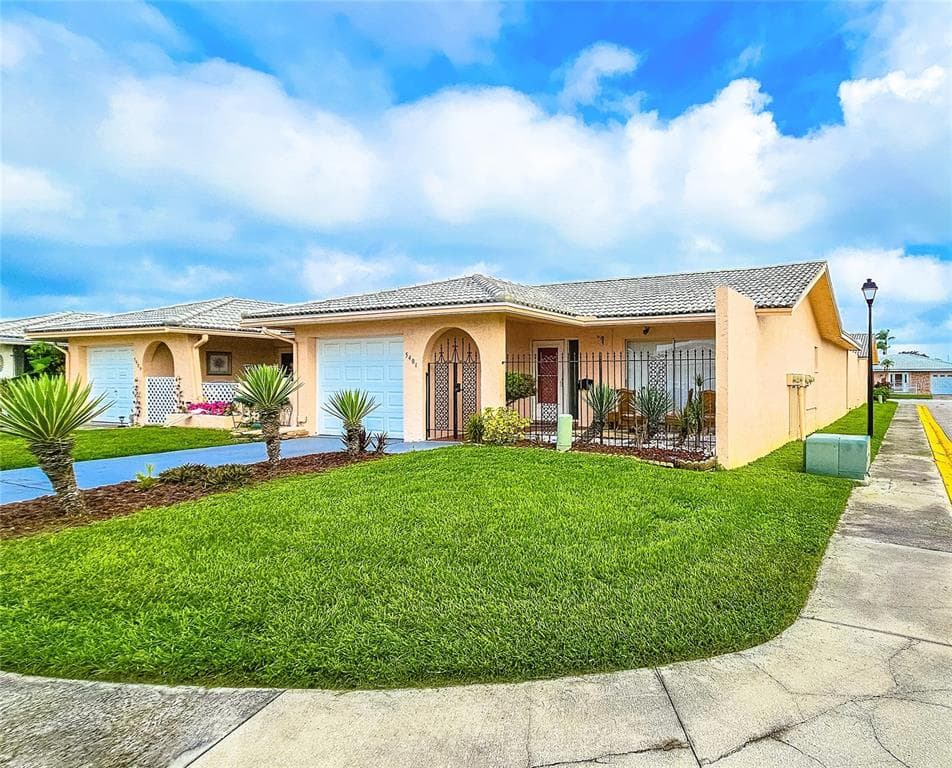 5401 GLEN IVY PLACE N PINELLAS PARK, FL 33782