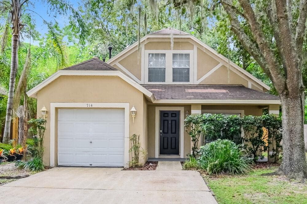 714 CAPE COD CIRCLE VALRICO, FL 33594
