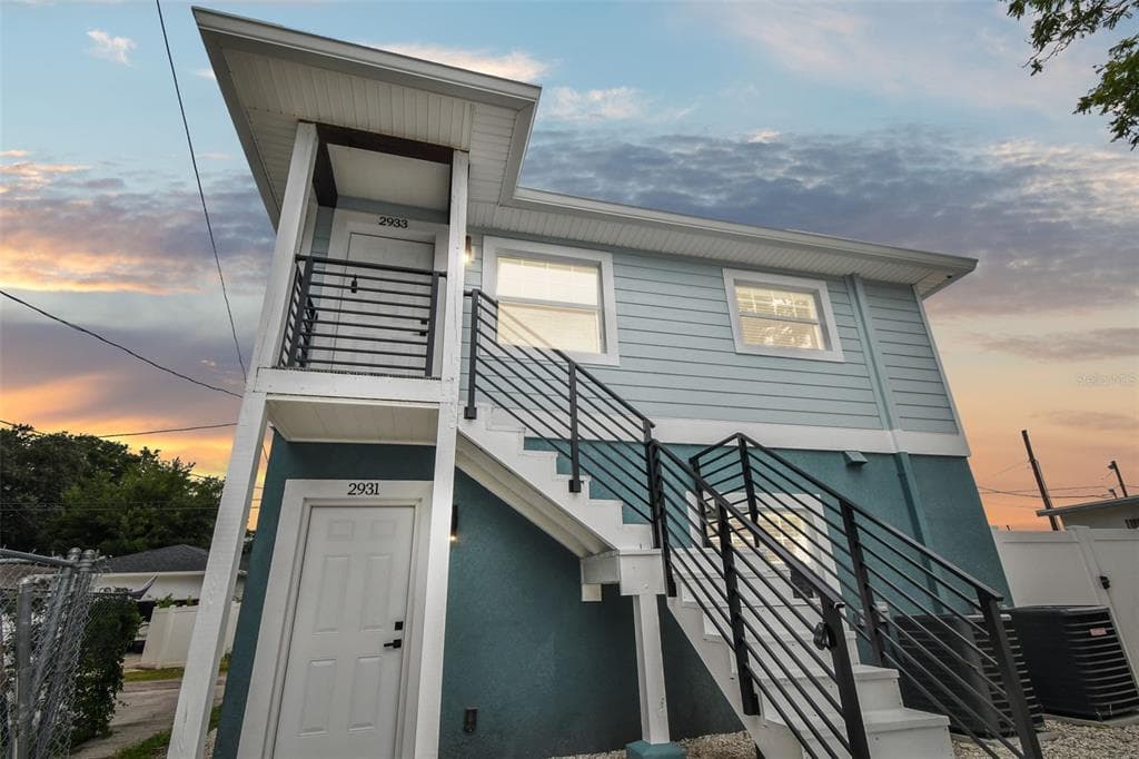 2933 5TH AVENUE S ST PETERSBURG, FL 33712