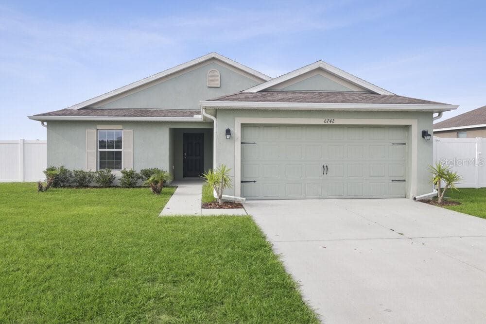 6742 WIREVINE DRIVE BROOKSVILLE, FL 34602