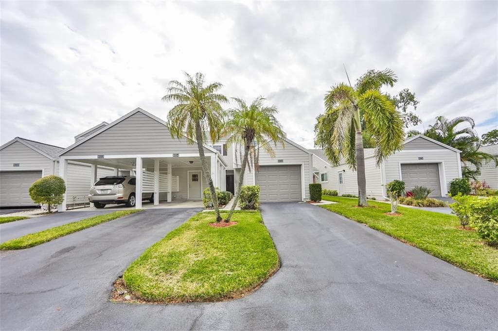 9354 WESTLINKS TERRACE SEMINOLE, FL 33777