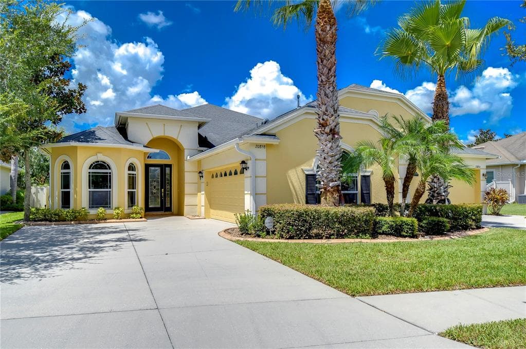 20858 AMANDA OAK COURT LAND O LAKES, FL 34638