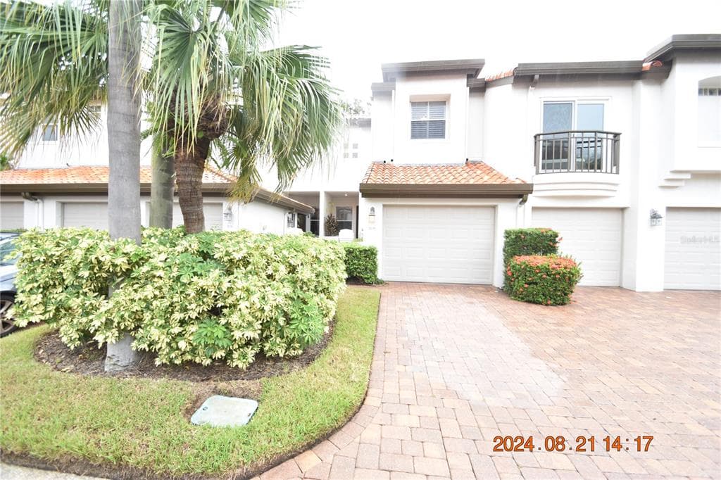 1138 SHIPWATCH CIRCLE UNIT 1138 TAMPA, FL 33602