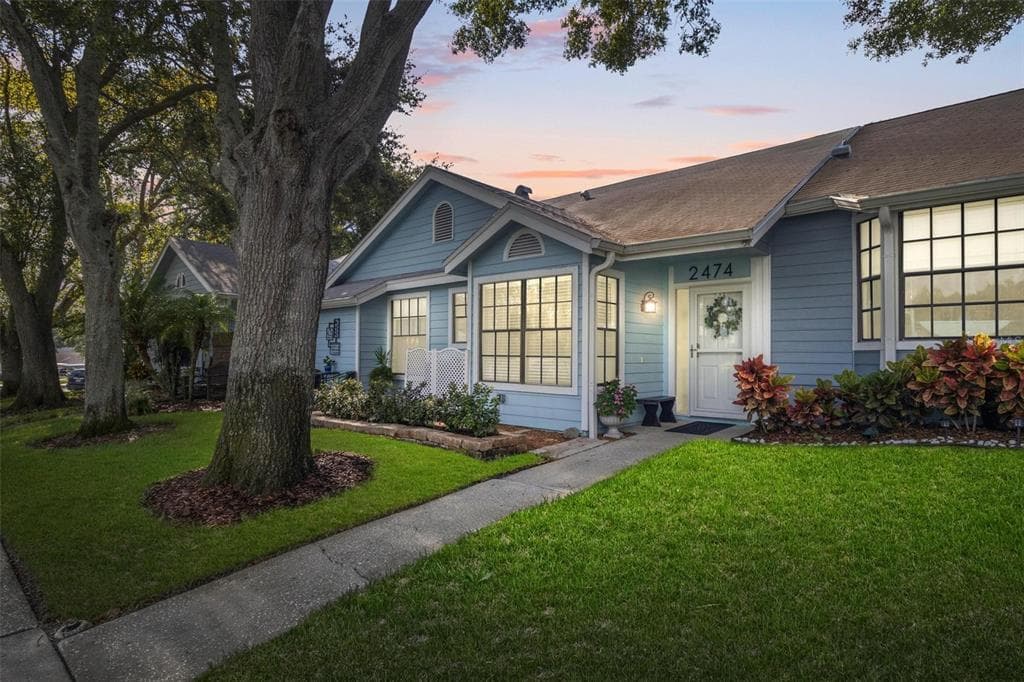 2474 BENTLEY DRIVE