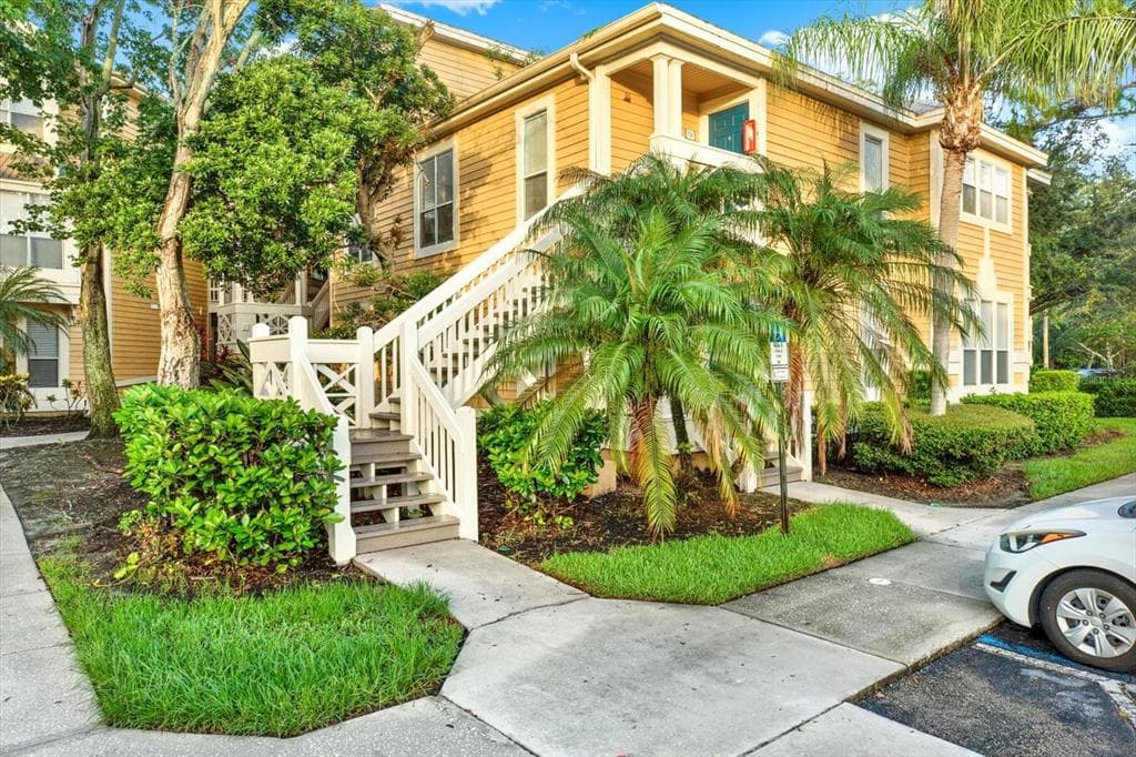 115 112TH AVENUE NE UNIT 728 ST PETERSBURG, FL 33716