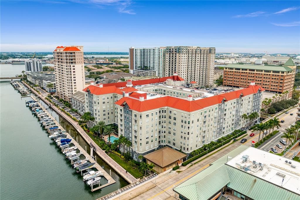 700 S HARBOUR ISLAND BOULEVARD UNIT 429 TAMPA, FL 33602