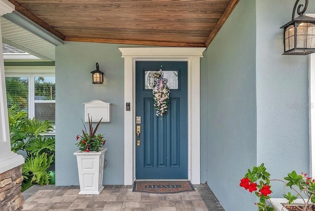 6770 15TH AVENUE N ST PETERSBURG, FL 33710