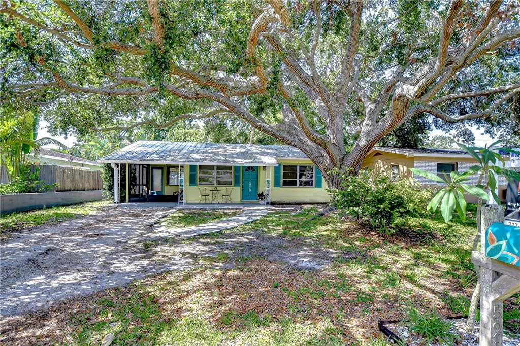 5210 NEWTON AVENUE S GULFPORT, FL 33707