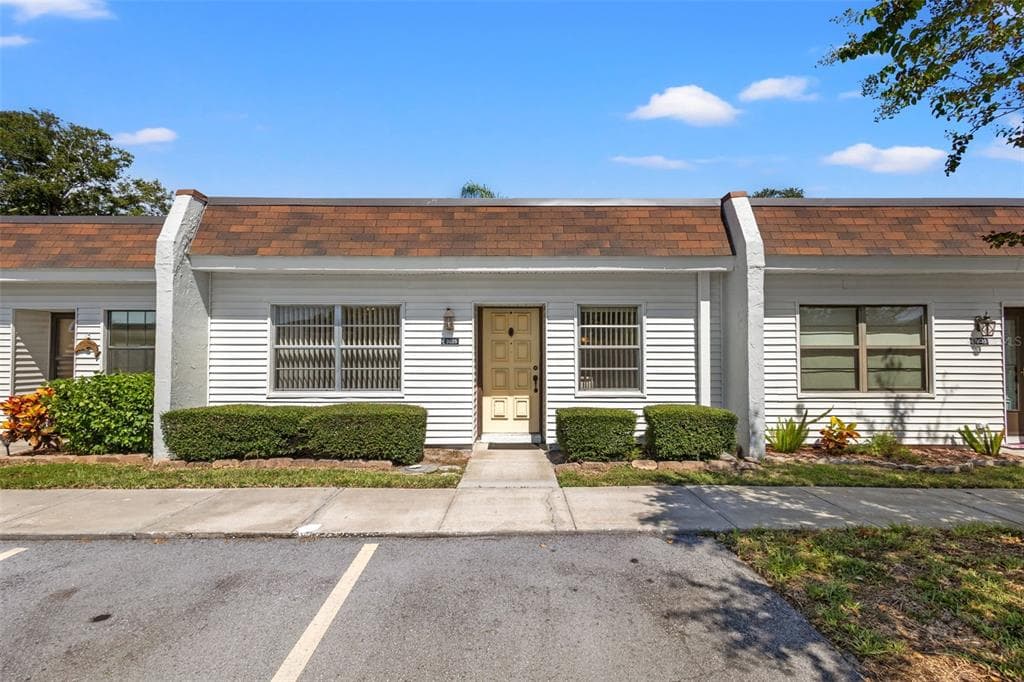 9025 MISSION OAKS BOULEVARD SEMINOLE, FL 33776