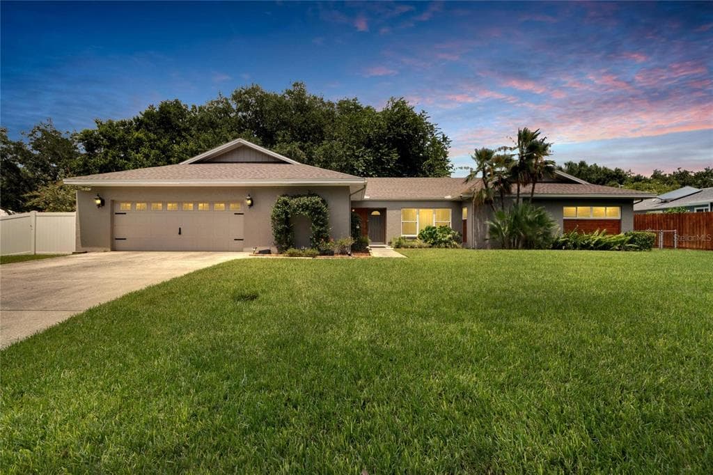 1210 VALLEY HILL DRIVE W LAKELAND, FL 33813