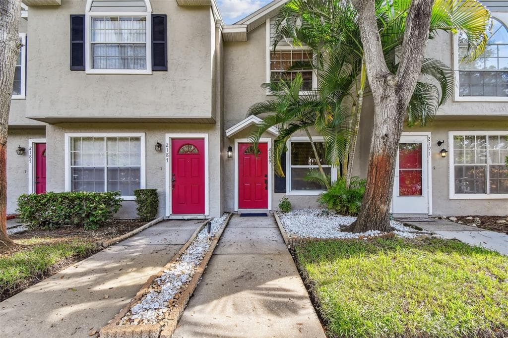2189 FOX CHASE BOULEVARD PALM HARBOR, FL 34683