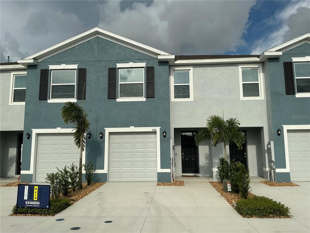 11961 HAMILTON AVENUE LARGO, FL 33774