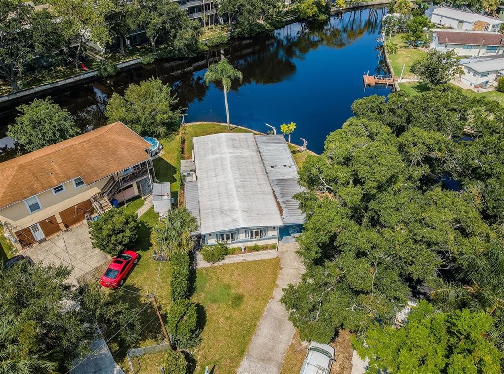 5806 PORTSMOUTH DRIVE TAMPA, FL 33615