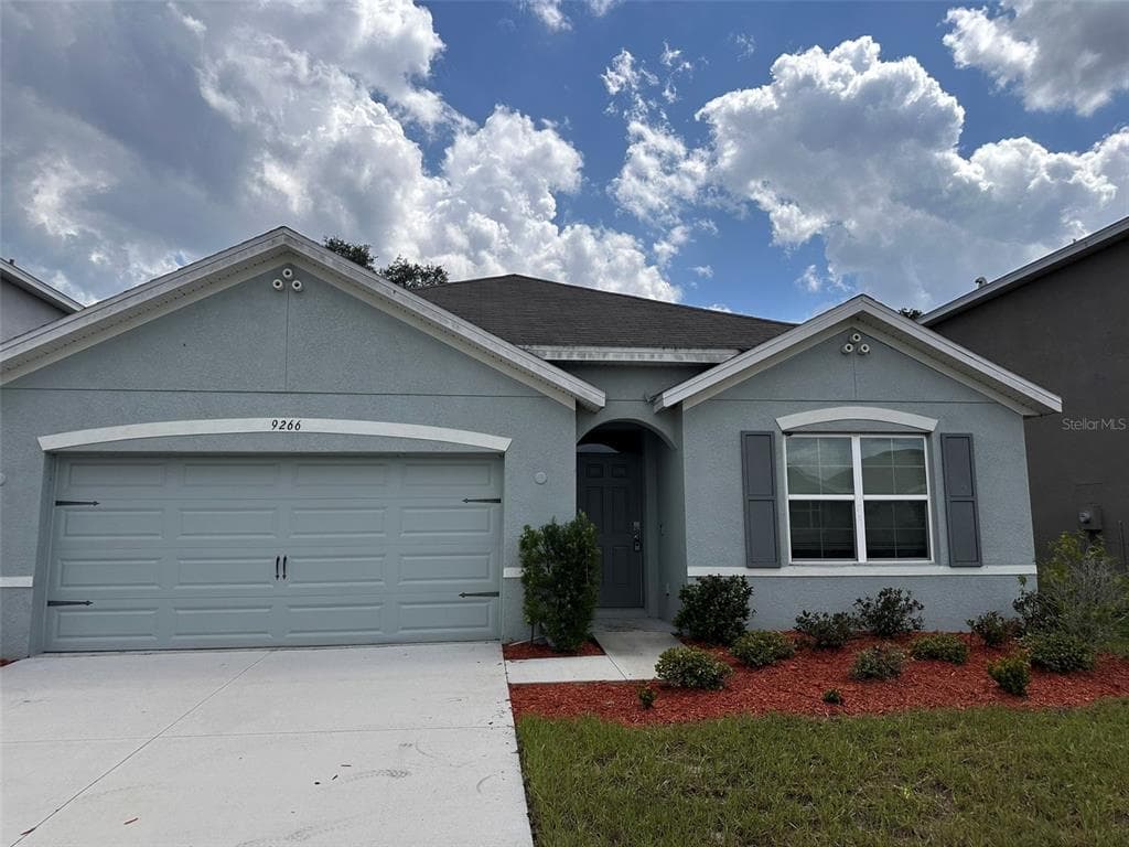 9266 WATOLLA DRIVE THONOTOSASSA, FL 33592