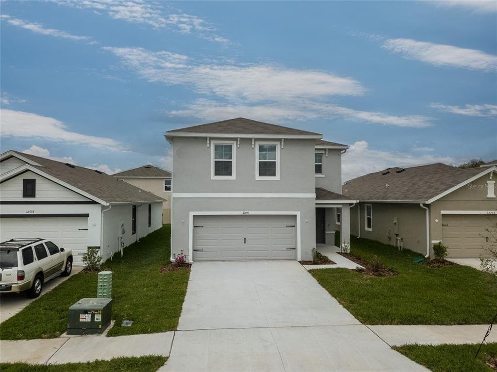 32745 PEZ LANDING LANE WESLEY CHAPEL, FL 33543
