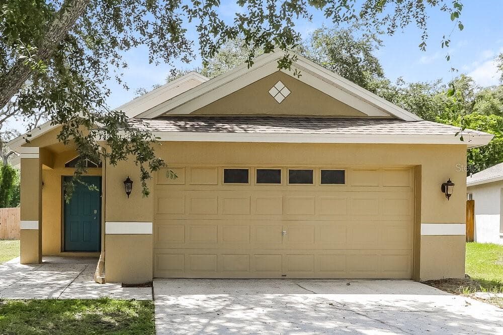 14911 STAG CREEK CIRCLE LUTZ, FL 33559