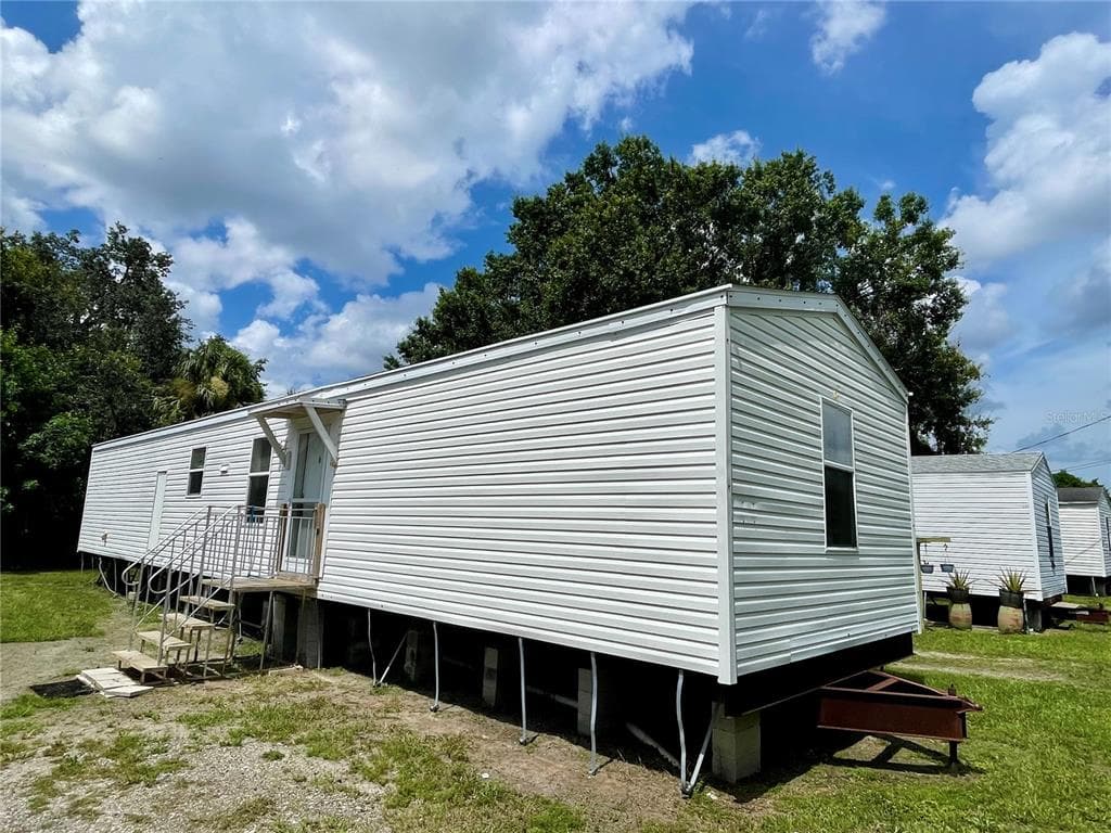 6330 EUGENE ACRES LANE GIBSONTON, FL 33534