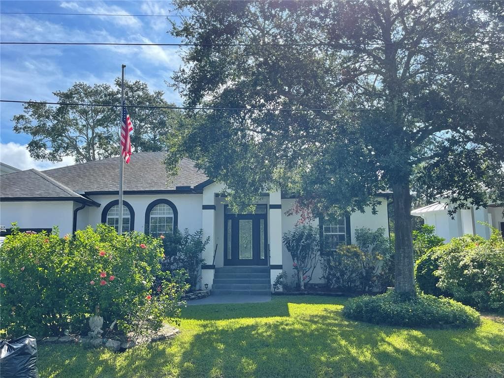 6220 S FOSTER AVENUE TAMPA, FL 33611