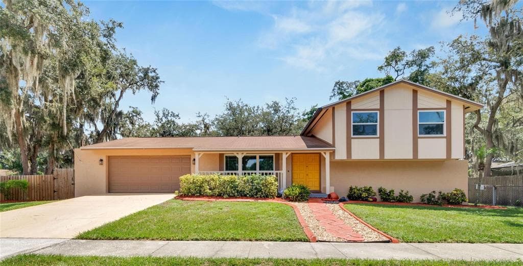 510 SANDY CREEK DRIVE BRANDON, FL 33511