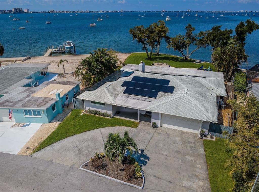 4751 BAYWOOD POINT DRIVE S GULFPORT, FL 33711