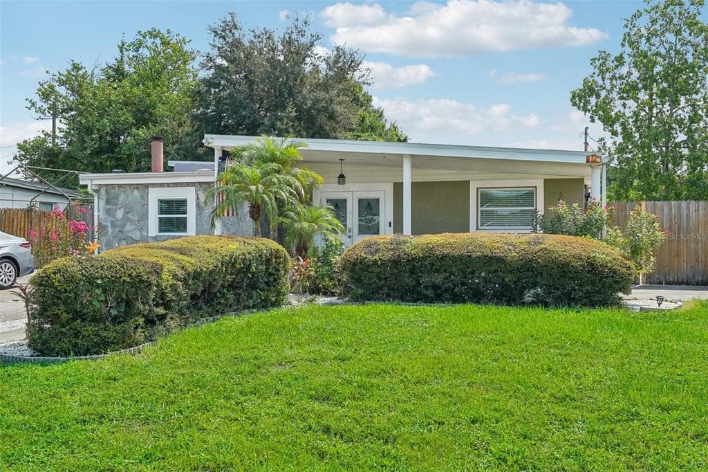 9171 82ND WAY SEMINOLE, FL 33777