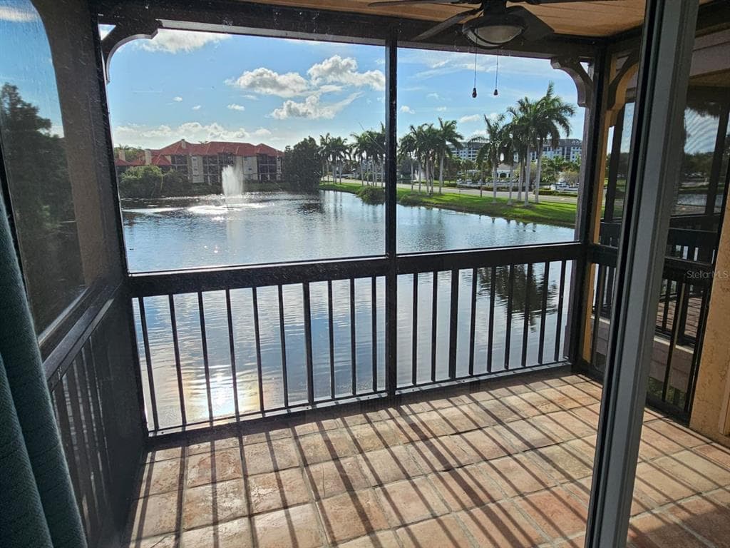 2400 FEATHER SOUND DRIVE UNIT 1124 CLEARWATER, FL 33762