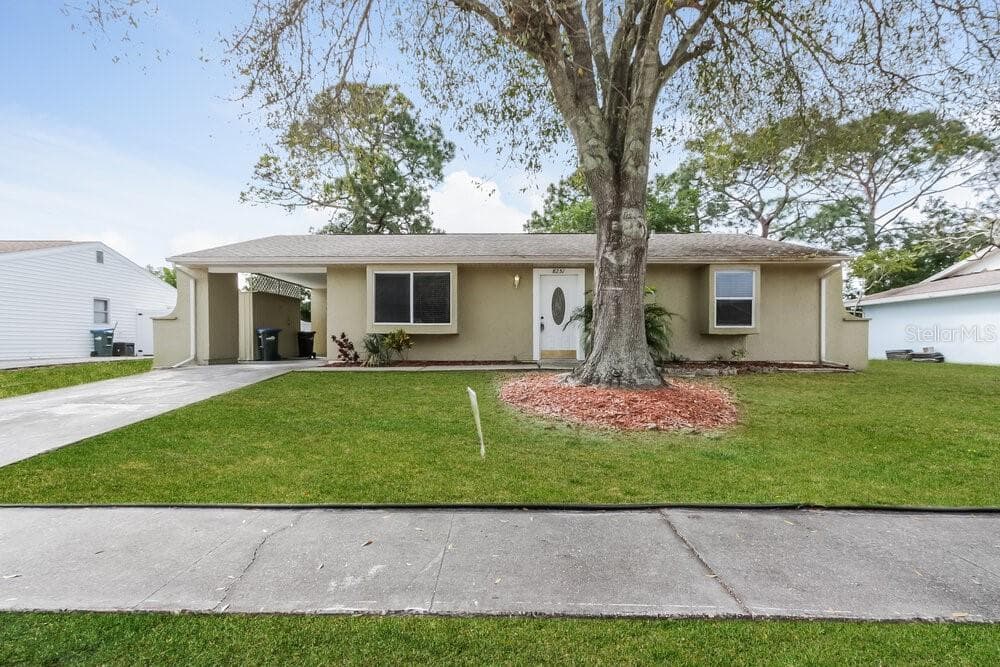 8251 LOMBRA AVENUE NORTH PORT, FL 34287