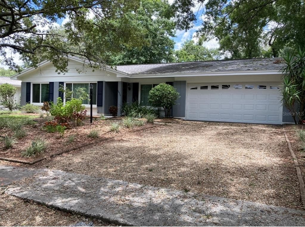 10919 ORANGE GROVE DRIVE