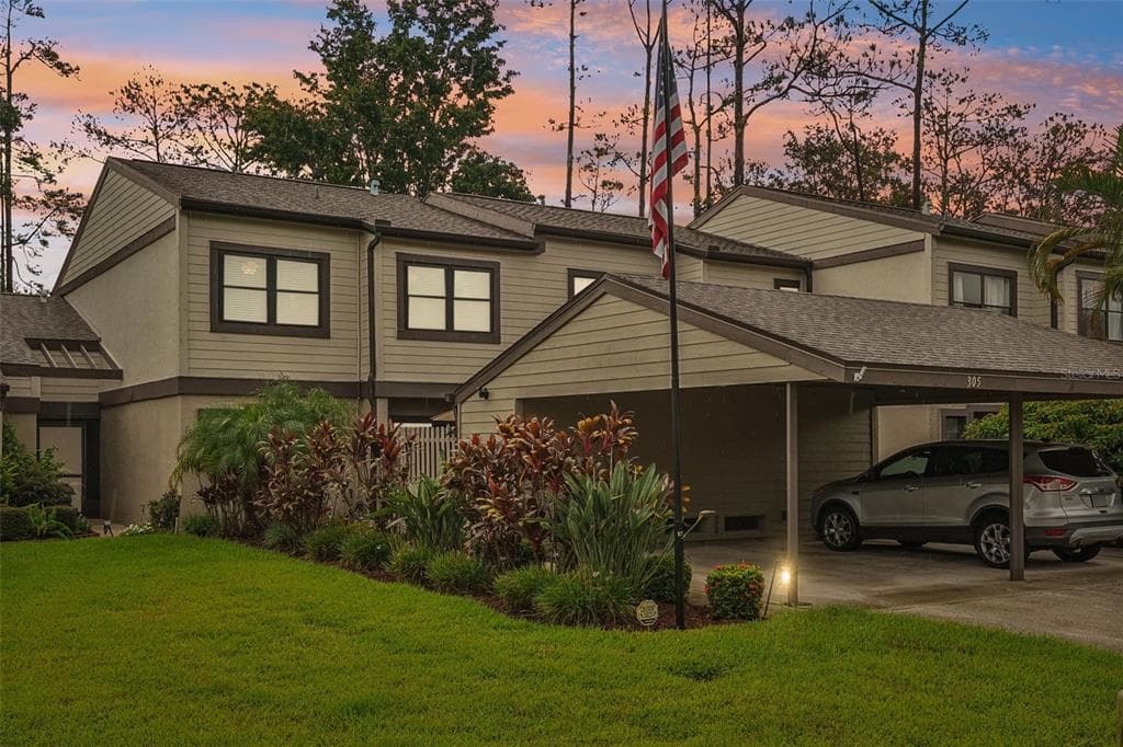305 WOODS LANDING TRAIL OLDSMAR, FL 34677