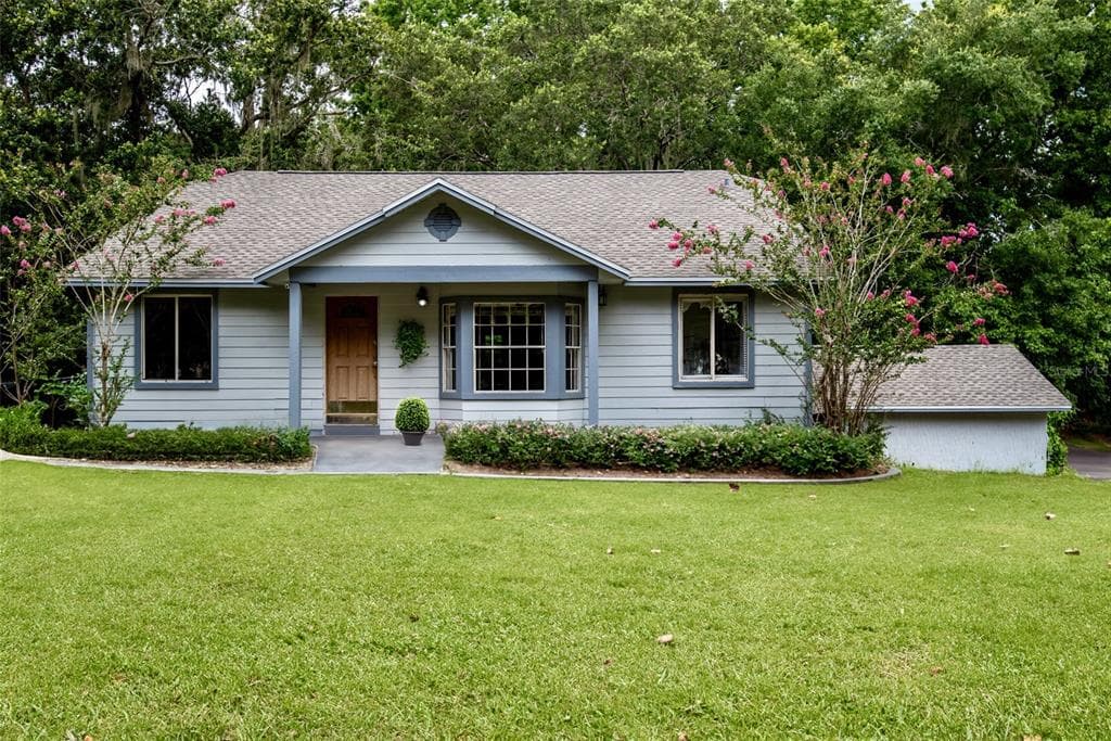 865 SNOW QUEEN DRIVE CHULUOTA, FL 32766