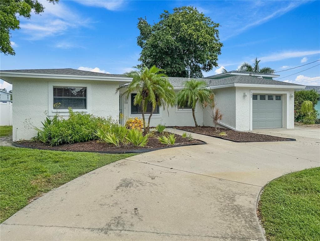 143 92ND AVENUE NE ST PETERSBURG, FL 33702