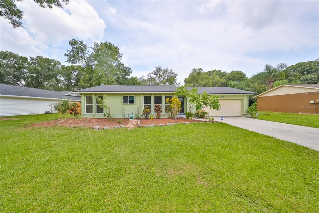 5029 GREENGLEN LANE LAKELAND, FL 33811