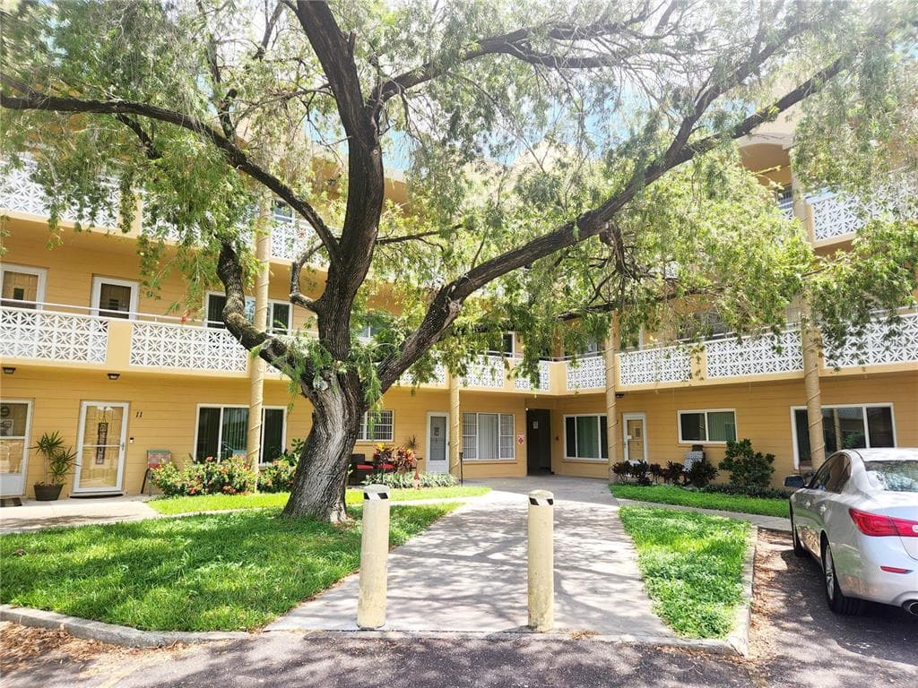 2467 FINLANDIA LANE UNIT 19 CLEARWATER, FL 33763