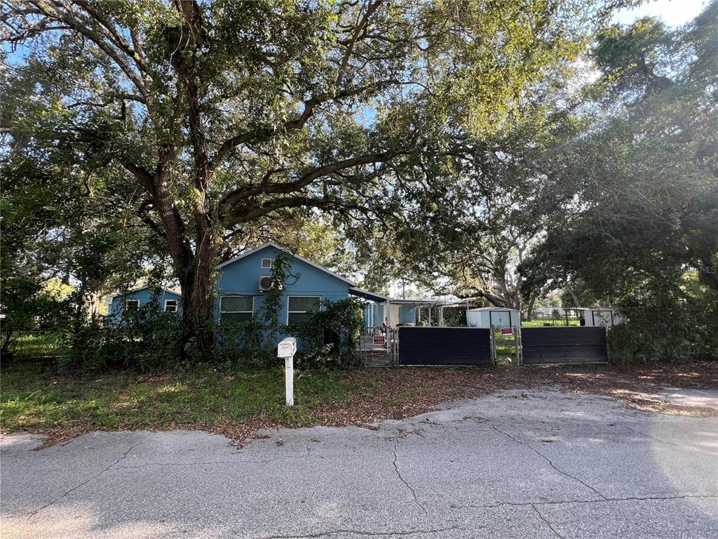 3200 68TH AVENUE N ST PETERSBURG, FL 33702