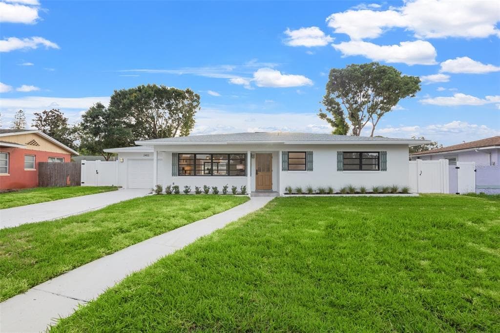 2402 PREMIER DRIVE S GULFPORT, FL 33707