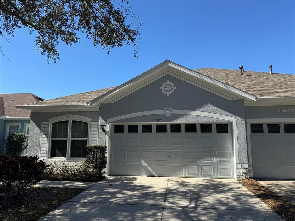 6926 SURREY OAK DRIVE APOLLO BEACH, FL 33572