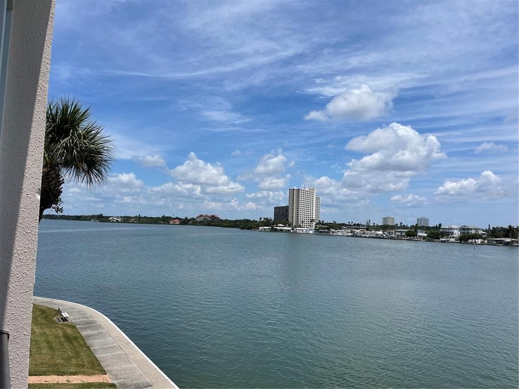 7645 SUN ISLAND DRIVE S UNIT 307 SOUTH PASADENA, FL 33707