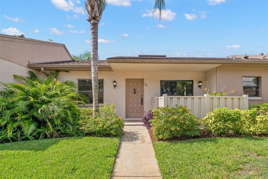40 SYLVIA PLACE OLDSMAR, FL 34677