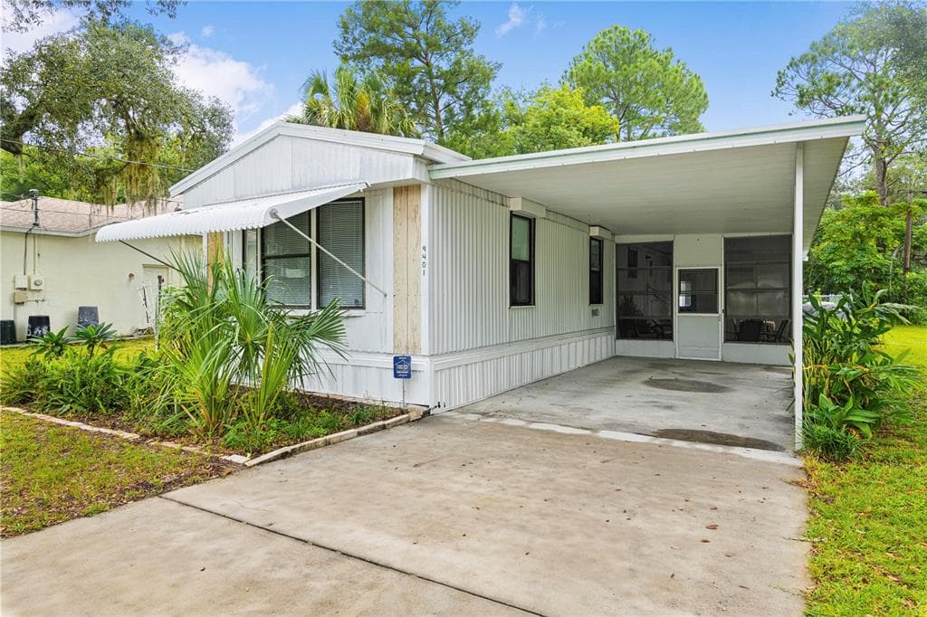 9401 CHEROKEE DRIVE NEW PORT RICHEY, FL 34654
