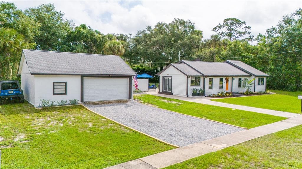1215 PALMETTO STREET NEW SMYRNA BEACH, FL 32168