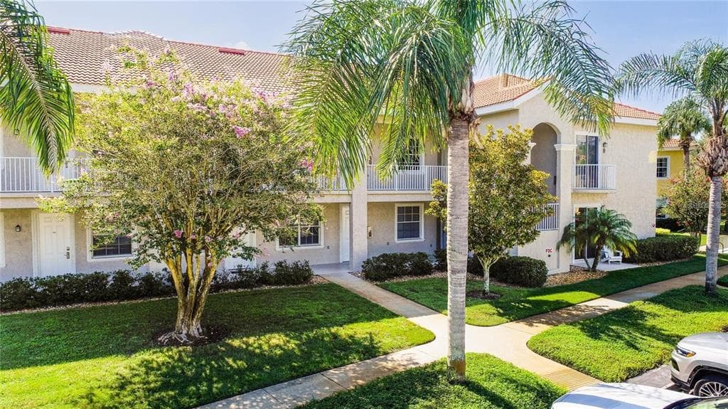 6734 DALI AVENUE UNIT B102 LAND O LAKES, FL 34637