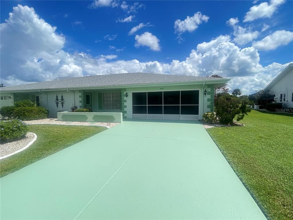 2007 MEADOWLARK LANE SUN CITY CENTER, FL 33573