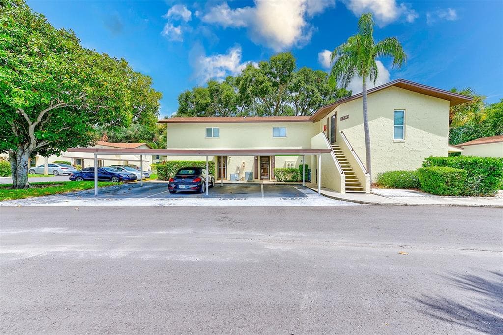 501 E BAY DRIVE UNIT 1303 LARGO, FL 33770