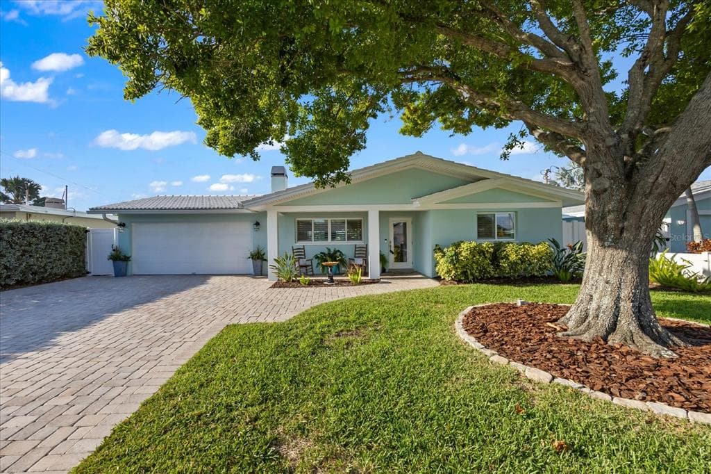 350 LA HACIENDA DRIVE INDIAN ROCKS BEACH, FL 33785